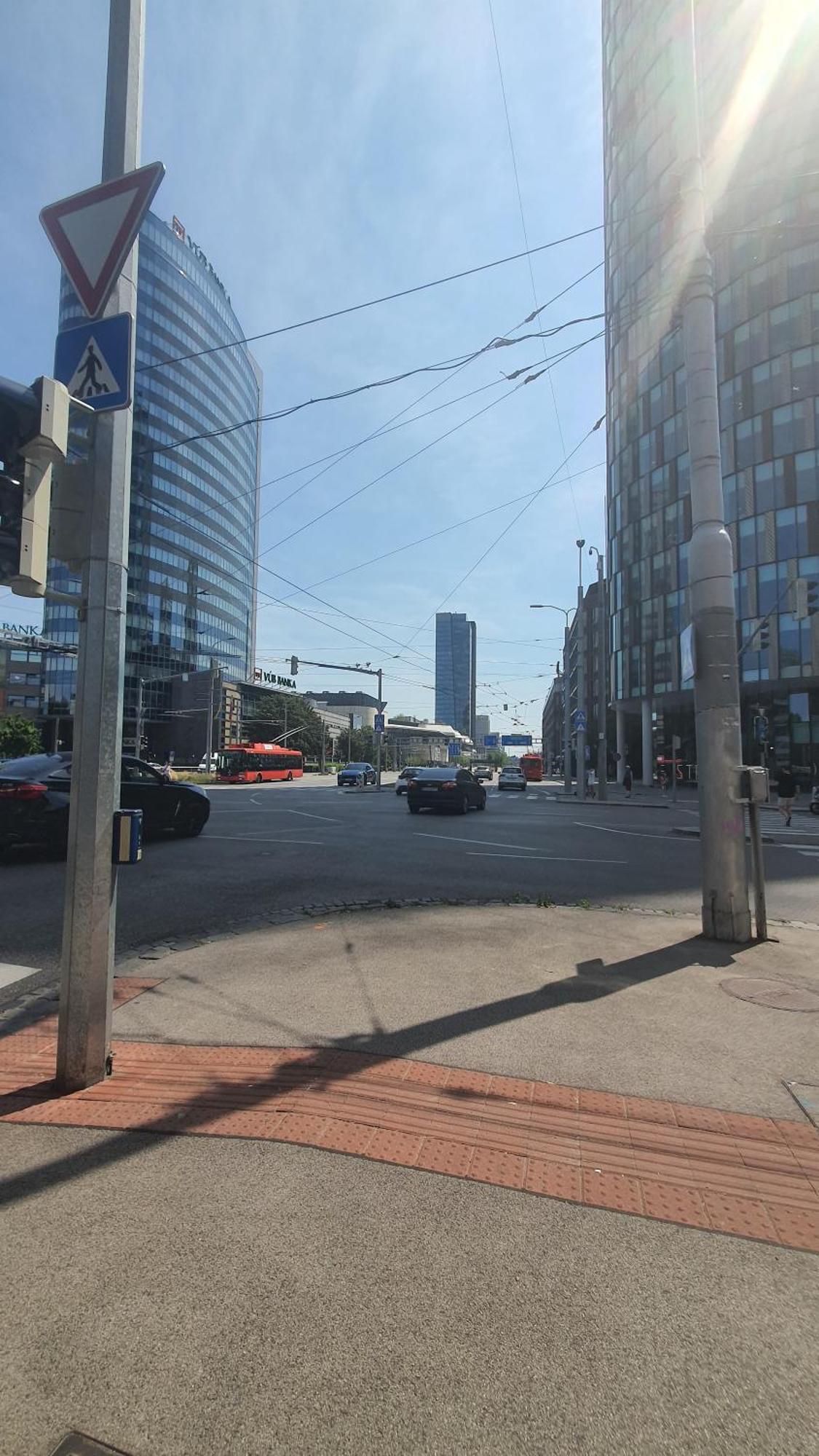 Mlynske Nivy 6, Ba Apartman Pozsony Kültér fotó